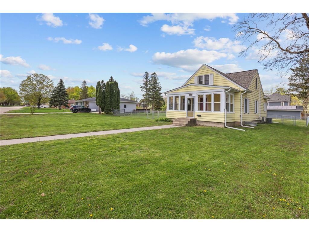 1039 Laurel Avenue Saint Paul Park MN 55071 7068674 image2
