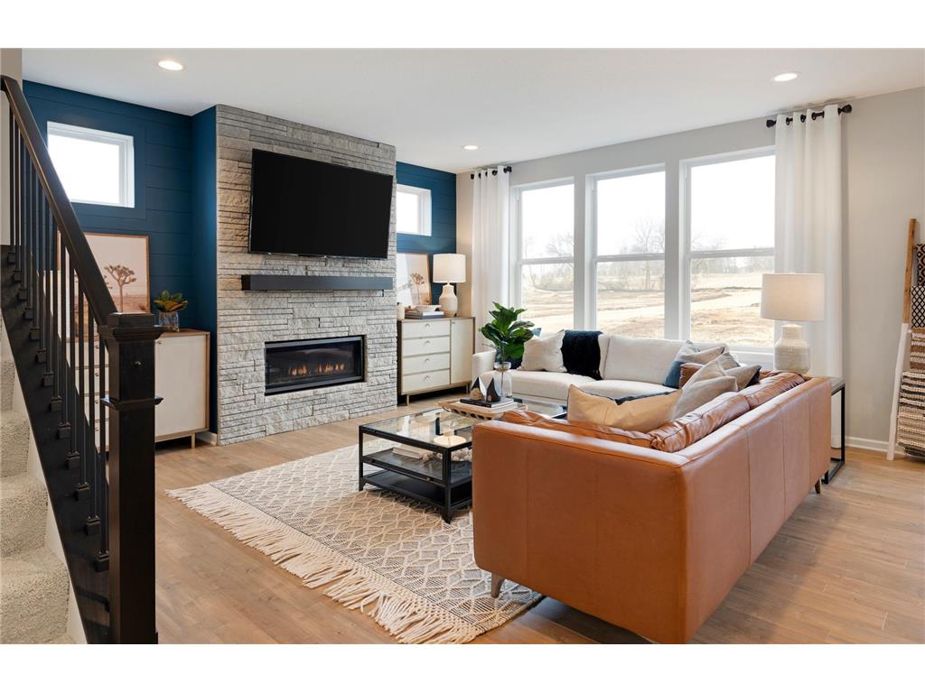 10390 McGregor Boulevard Woodbury MN 55129 6818562 image1