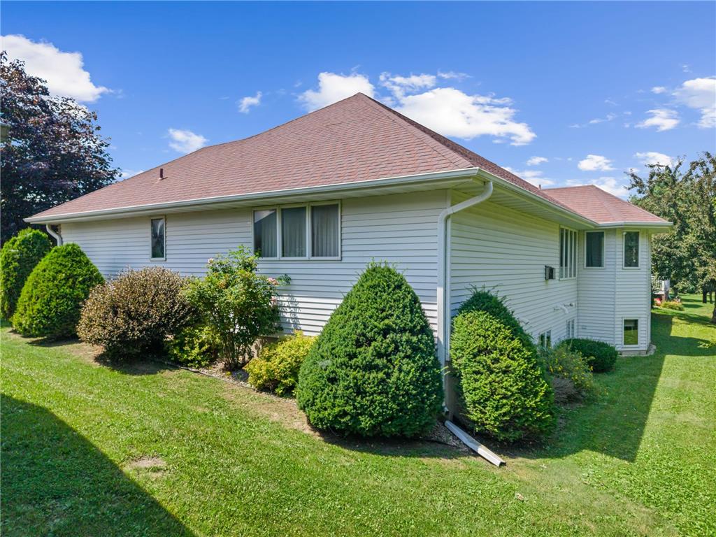 104 5th Avenue NW Spring Grove MN 55974 7111601 image32