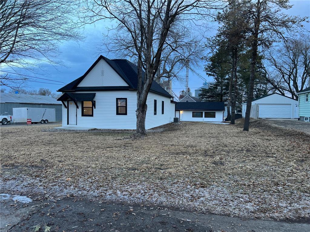 104 6th Avenue E Ellendale MN 56026 7022691 image2