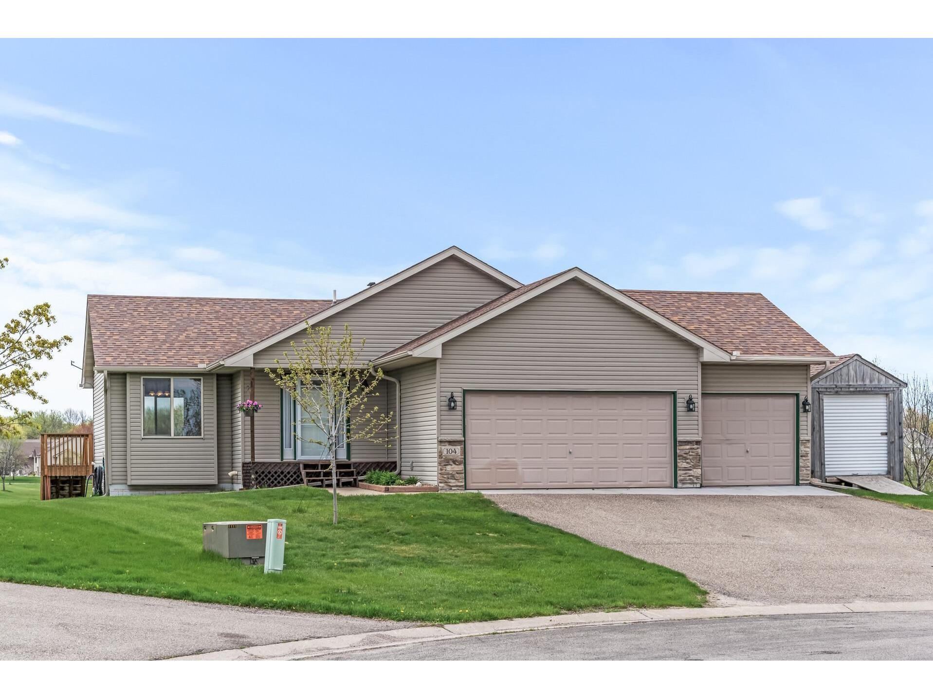 104 Buffalo Hills Circle, Buffalo, MN 55313 MLS 5746121 Edina Realty