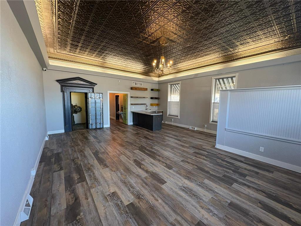 104 Cedar Avenue E #Entire Bldg Pillager MN 56473 7030378 image7