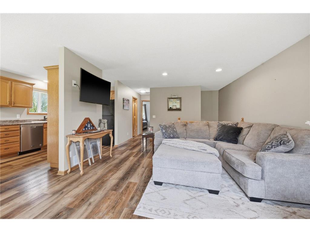 104 Century Lane Silver Lake MN 55381 7069678 image10