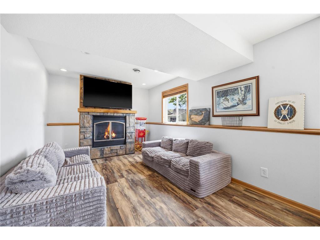 104 Century Lane Silver Lake MN 55381 7069678 image4