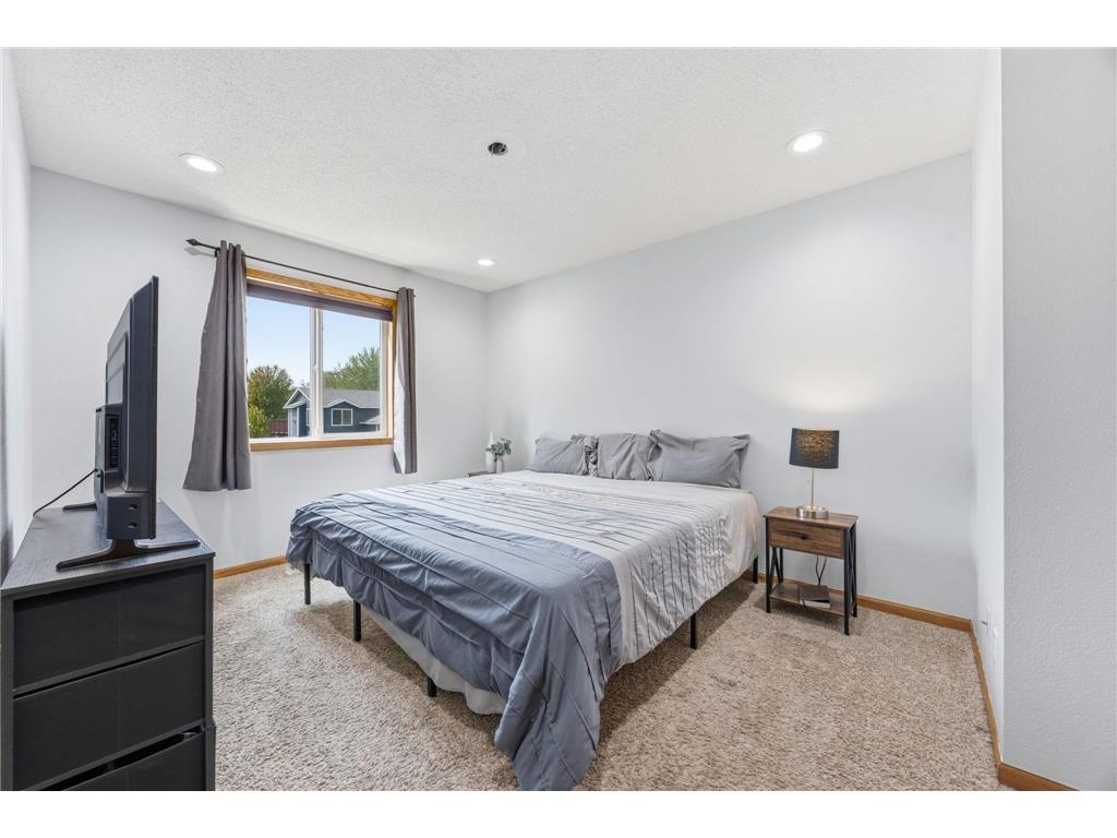 104 Century Lane Silver Lake MN 55381 7069678 image9