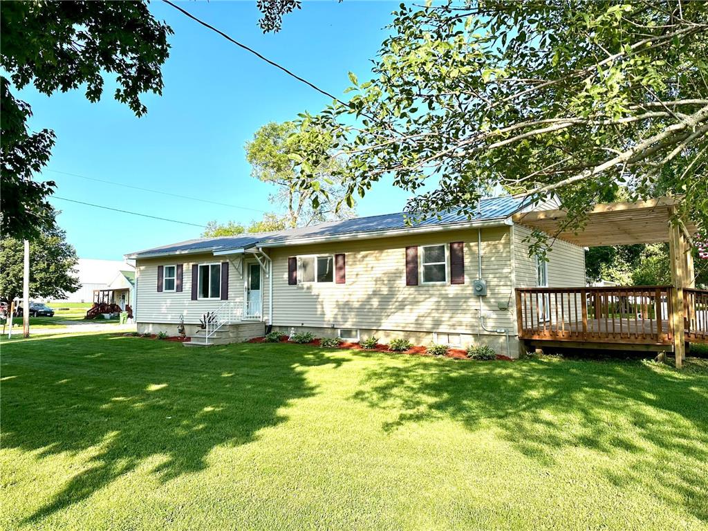 104 Clark Street Lime Springs IA 52155 6419527 image1