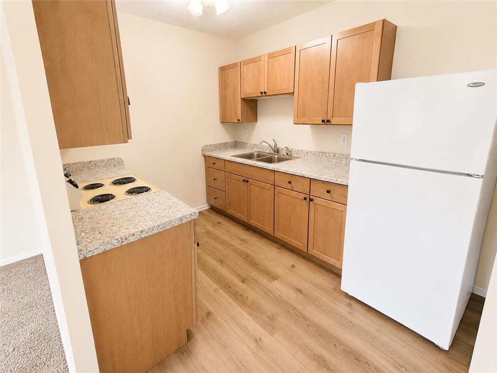 104 Edgewood Street #13 New York Mills MN 56567 7074329 image1