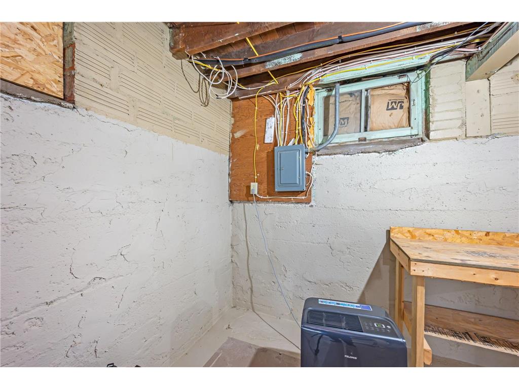 104 Elm Street NW Sleepy Eye MN 56085 6797994 image27