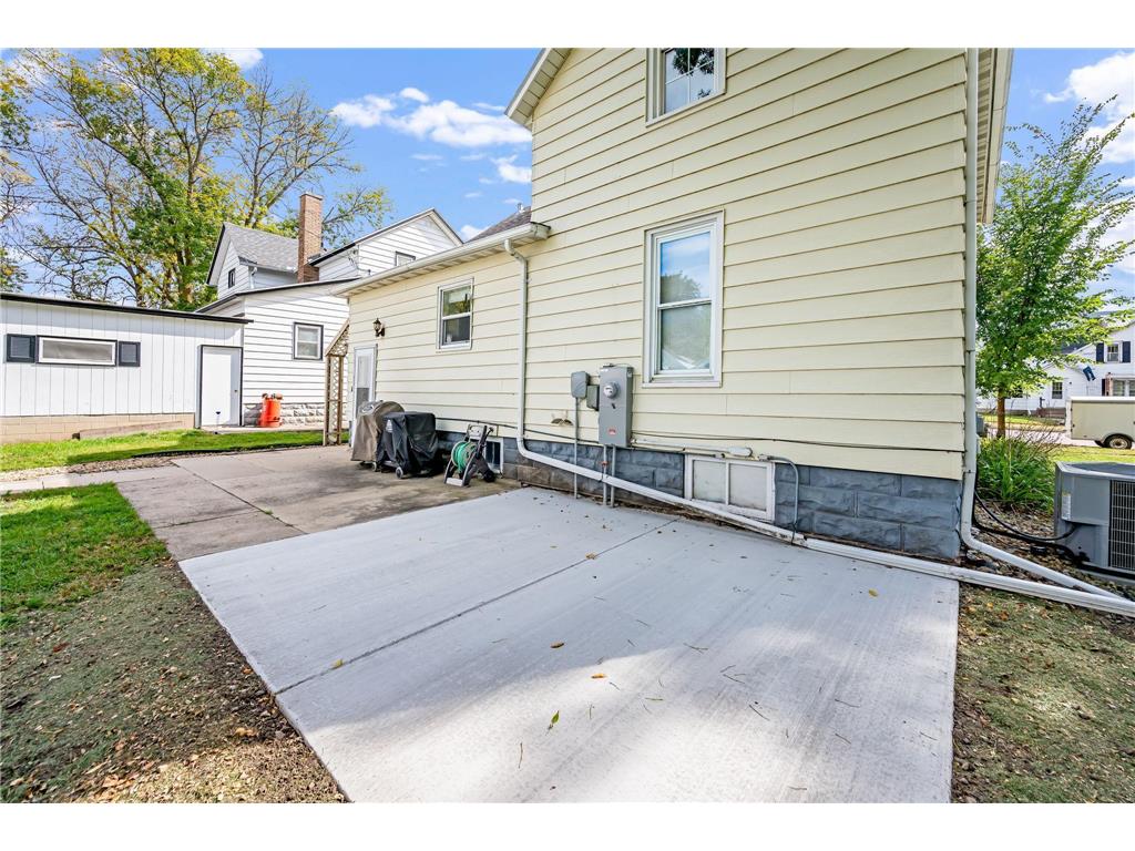 104 Elm Street NW Sleepy Eye MN 56085 6797994 image33