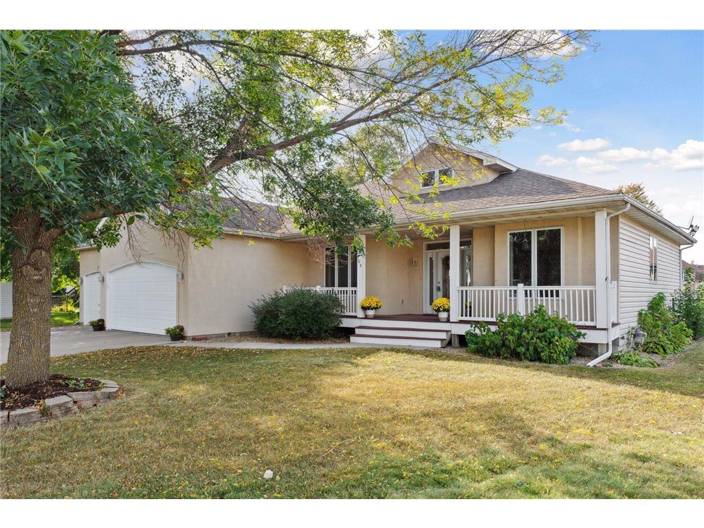 104 Emerald Circle Belle Plaine MN 56011 6432180 image1