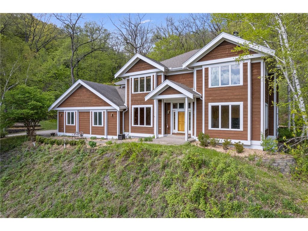 104 Forest Oaks Court Winona MN 55987 7024640 image1