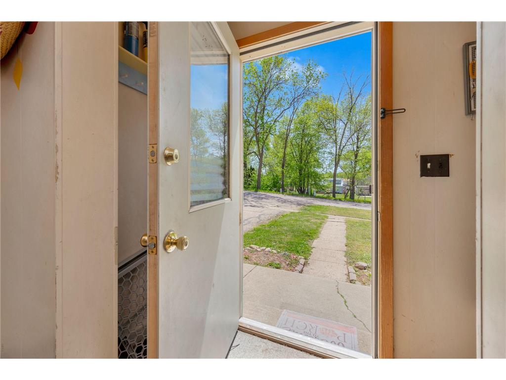 104 Frank Avenue NE Elysian MN 56028 7073838 image22