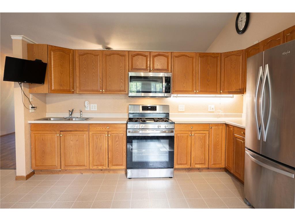 104 Indiana Avenue Adrian MN 56110 7074054 image18