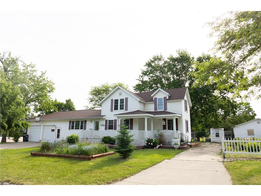 104 Indiana Avenue Adrian MN 56110 7074054 image2