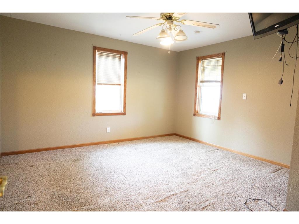 104 Indiana Avenue Adrian MN 56110 7074054 image30