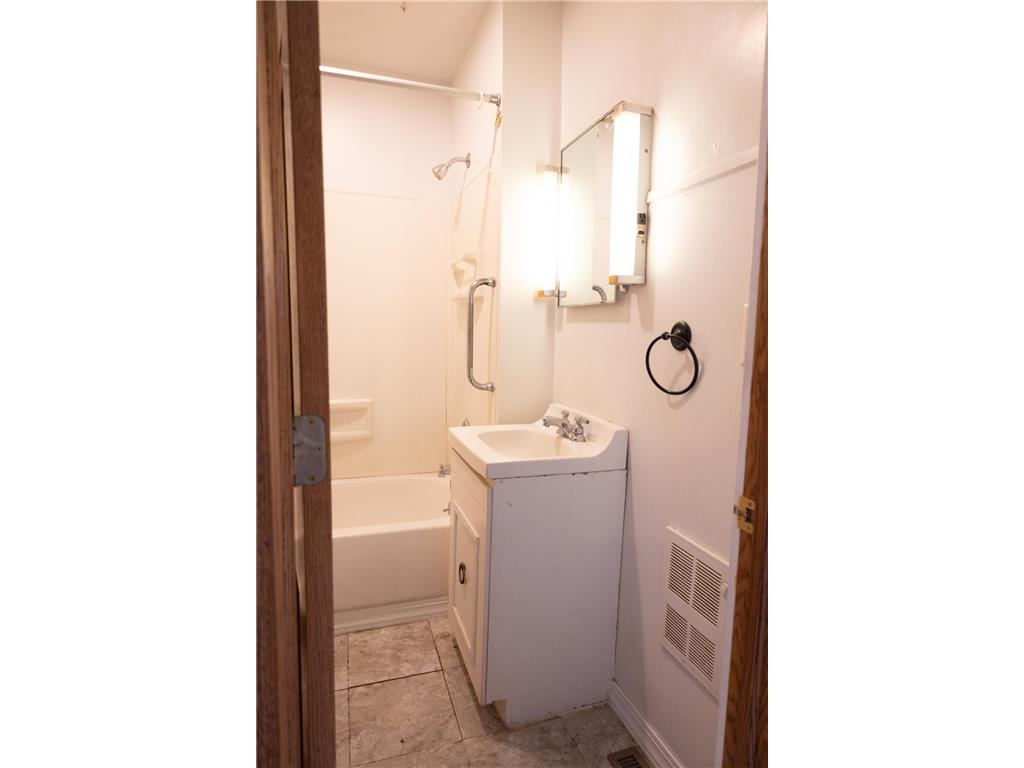 104 Indiana Avenue Adrian MN 56110 7074054 image32