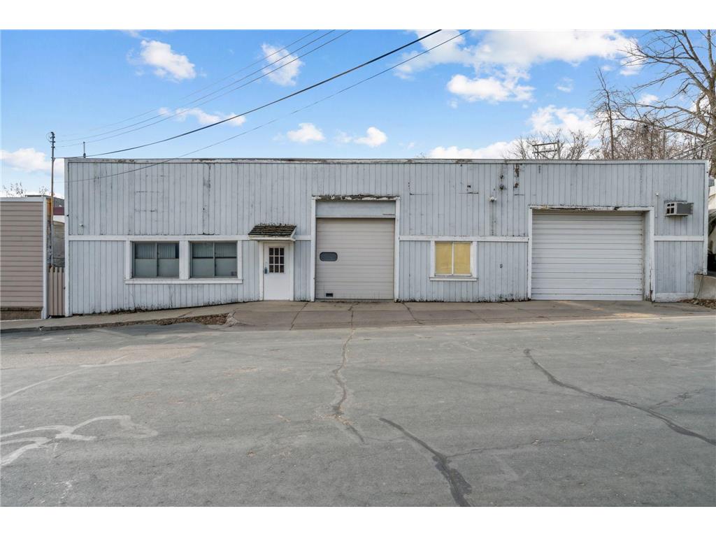 104 Madison Street SW Watertown MN 55388 6505747 image1