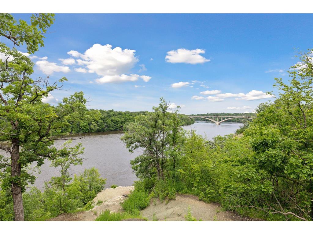 104 Mississippi River Boulevard N Saint Paul MN 55104 - Mississippi 6733053 image24