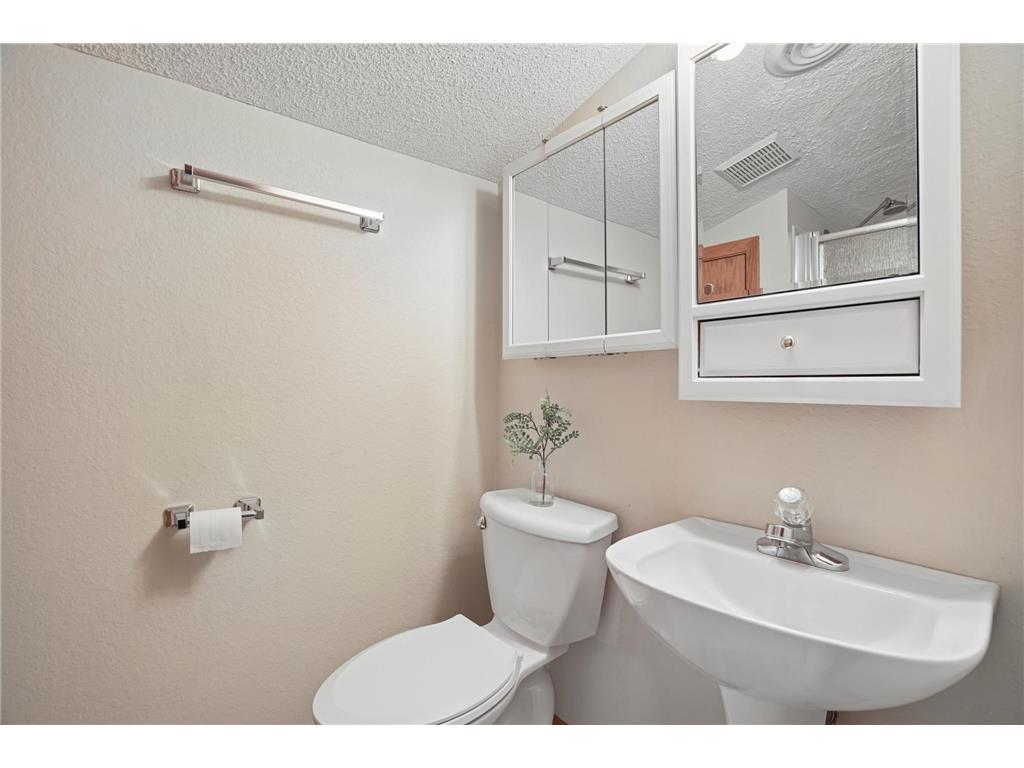 104 Morningside Drive NE Hutchinson MN 55350 7085014 image24