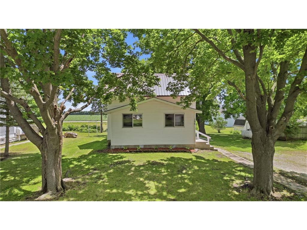 104 N Secor Street Bricelyn MN 56014 7099285 image18