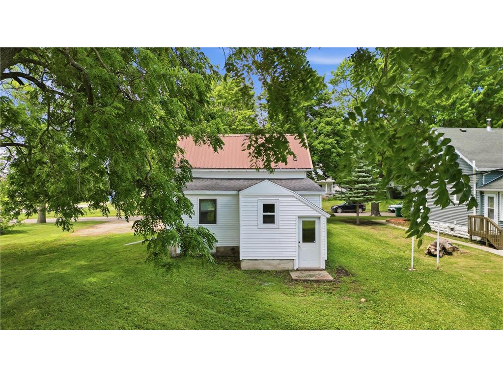 104 N Secor Street Bricelyn MN 56014 7099285 image20