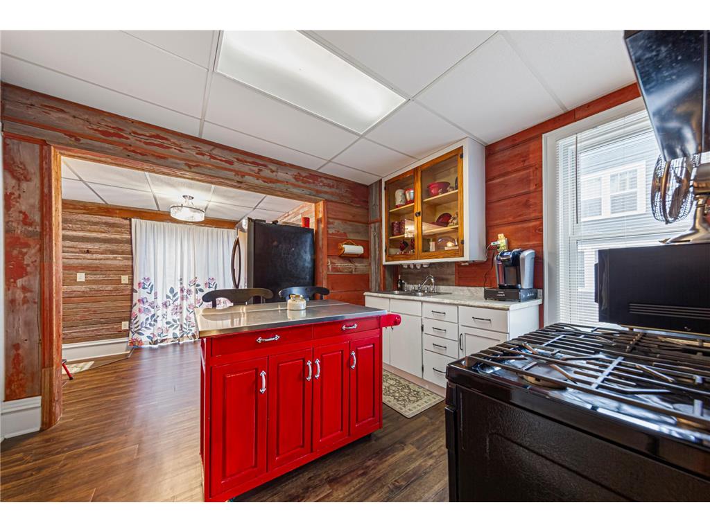 104 S Nicollet Street Winthrop MN 55396 7025658 image10