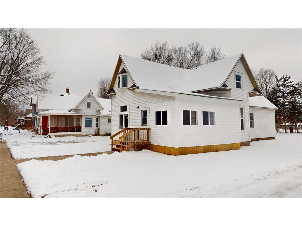 104 W 5th Street Cochrane WI 54622 6823913 image1