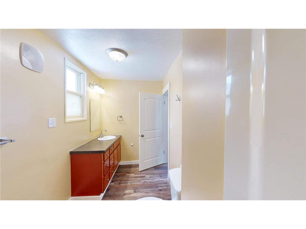 104 W 5th Street Cochrane WI 54622 6823913 image11