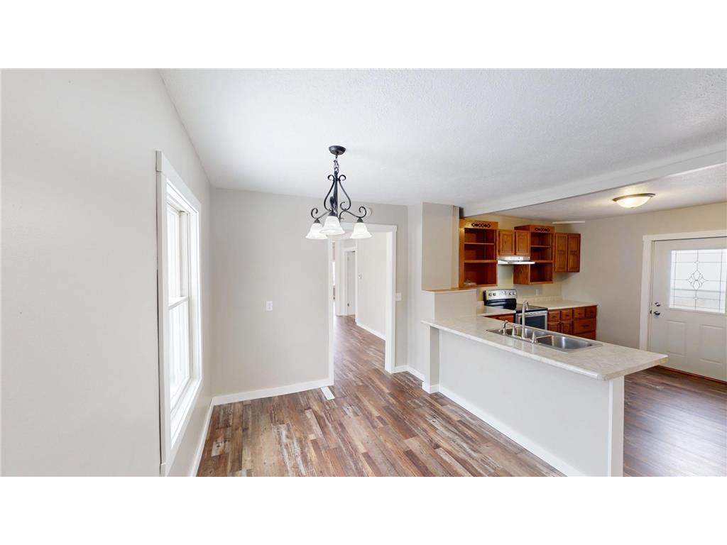 104 W 5th Street Cochrane WI 54622 6823913 image3