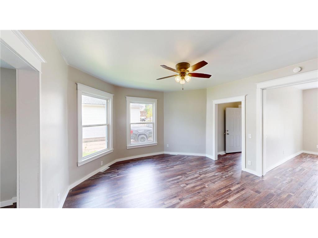 104 W 5th Street Cochrane WI 54622 7067583 image11