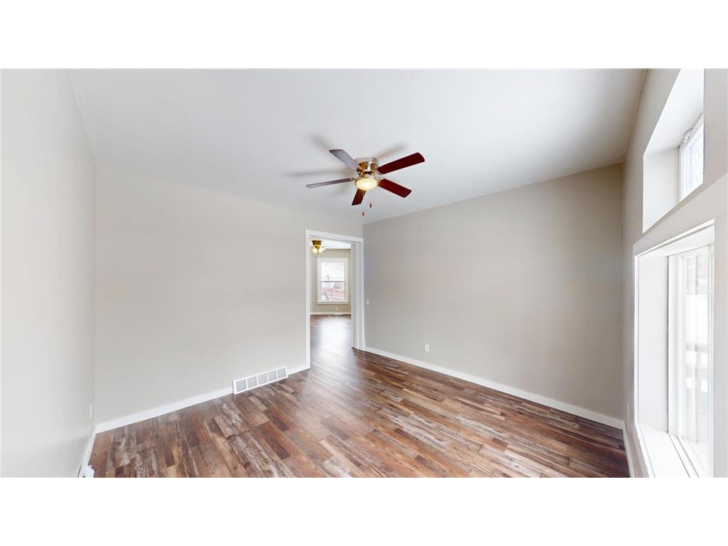 104 W 5th Street Cochrane WI 54622 7067583 image14