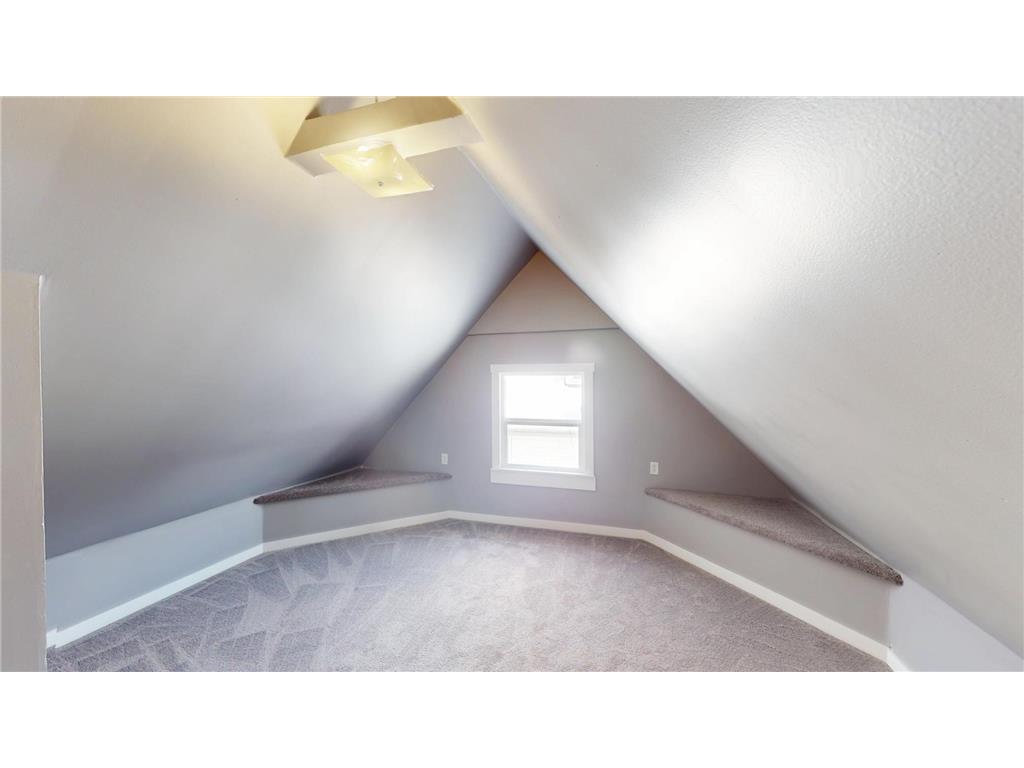104 W 5th Street Cochrane WI 54622 7067583 image30
