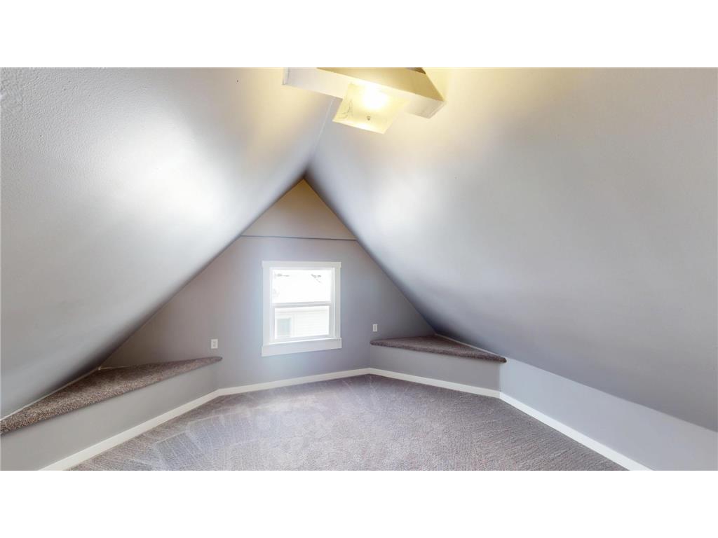 104 W 5th Street Cochrane WI 54622 7067583 image31