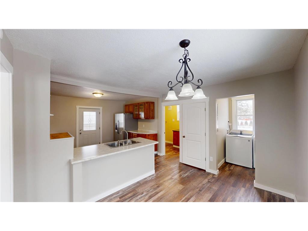 104 W 5th Street Cochrane WI 54622 7067583 image32