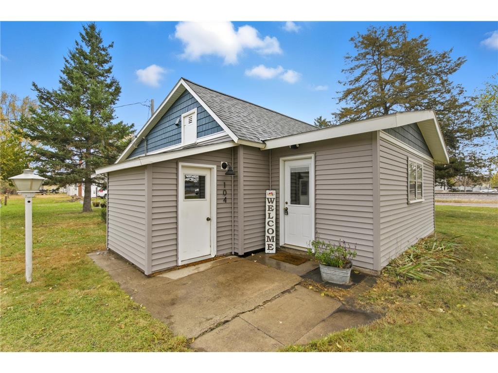 104 W Centre Street Royalton MN 56373 7012691 image1