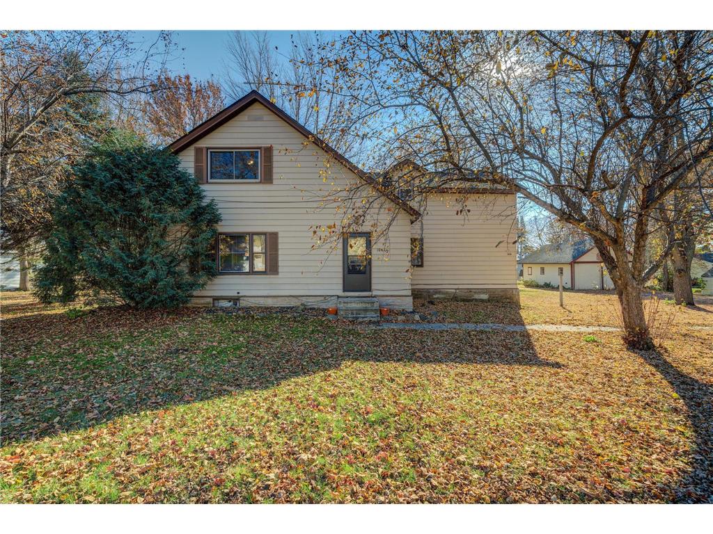 104 W Warren Street, Roberts, WI, 54023 MLS 6302573 Edina Realty