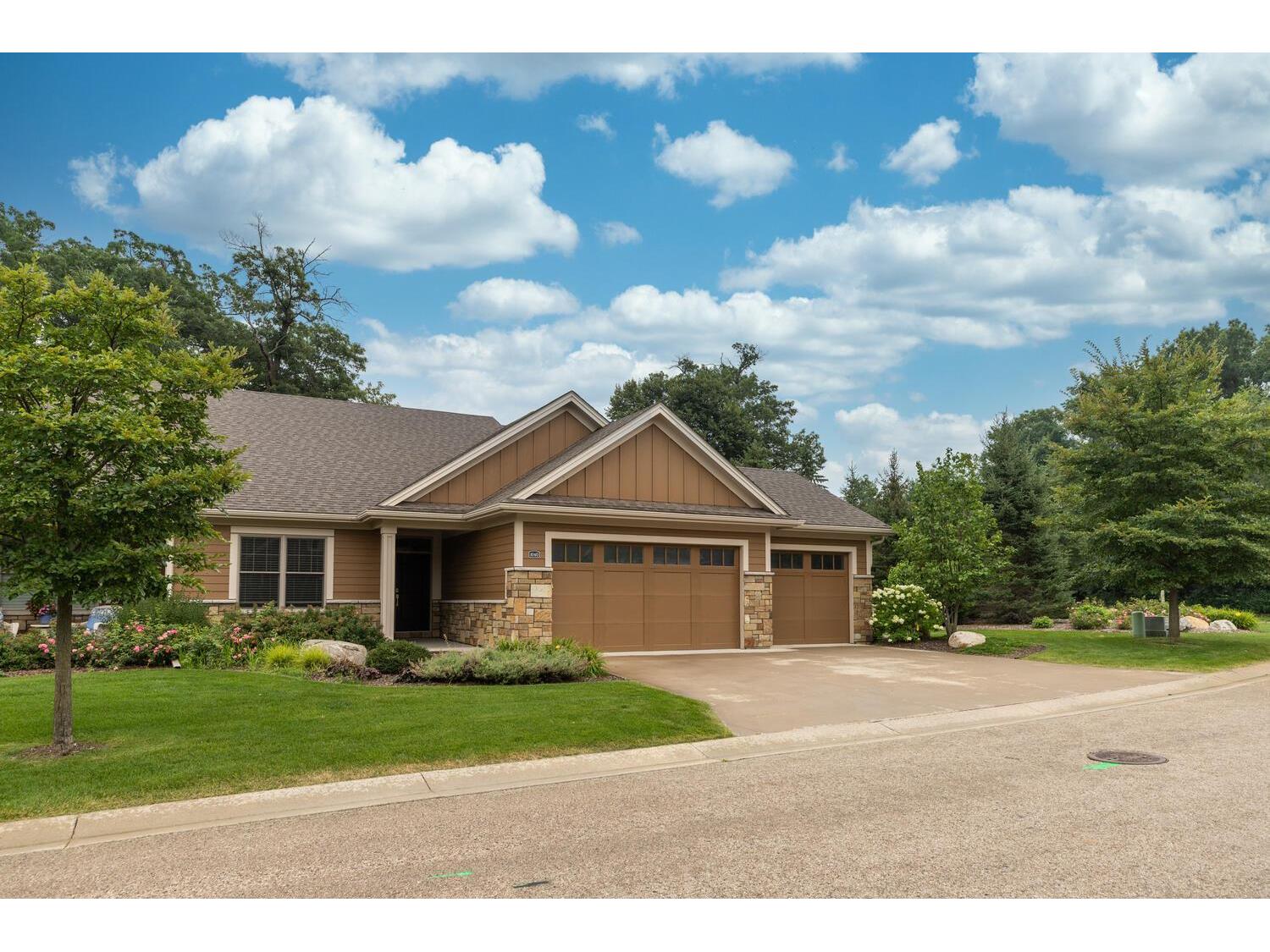 1040 Fox Valley Place SW Rochester MN 55902 6073375 image1