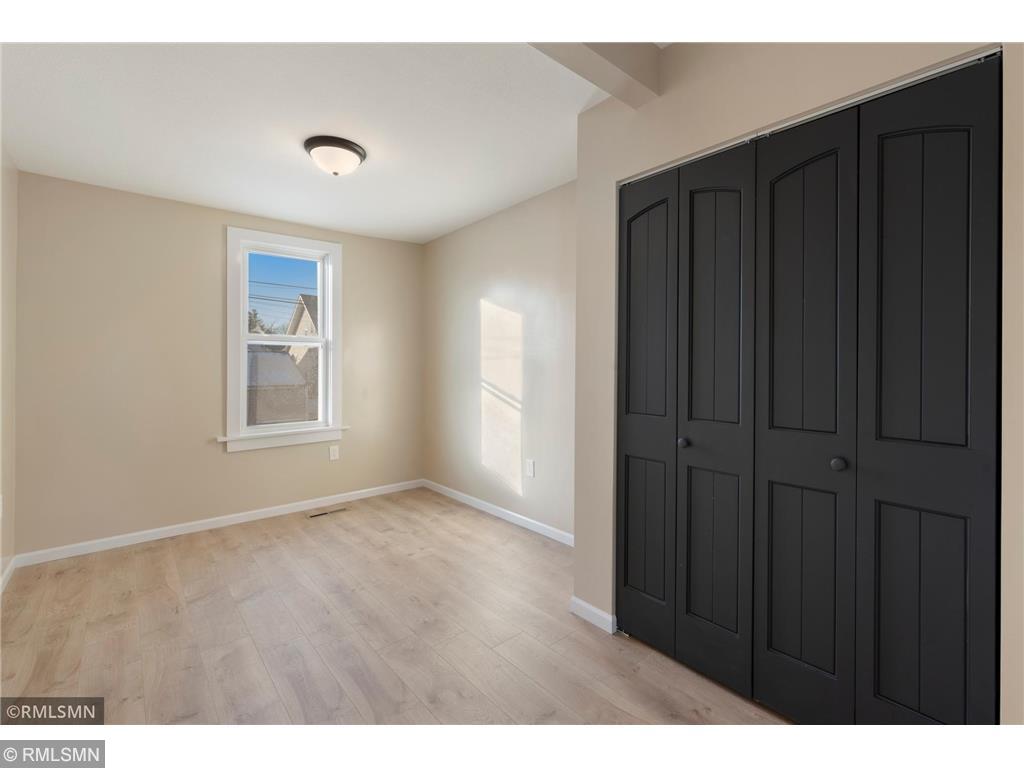 1040 Rose Avenue E Saint Paul MN 55106 7085742 image10