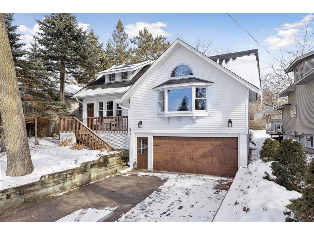 1040 Summit Avenue Mahtomedi MN 55115 - White Bear 7034136 image1