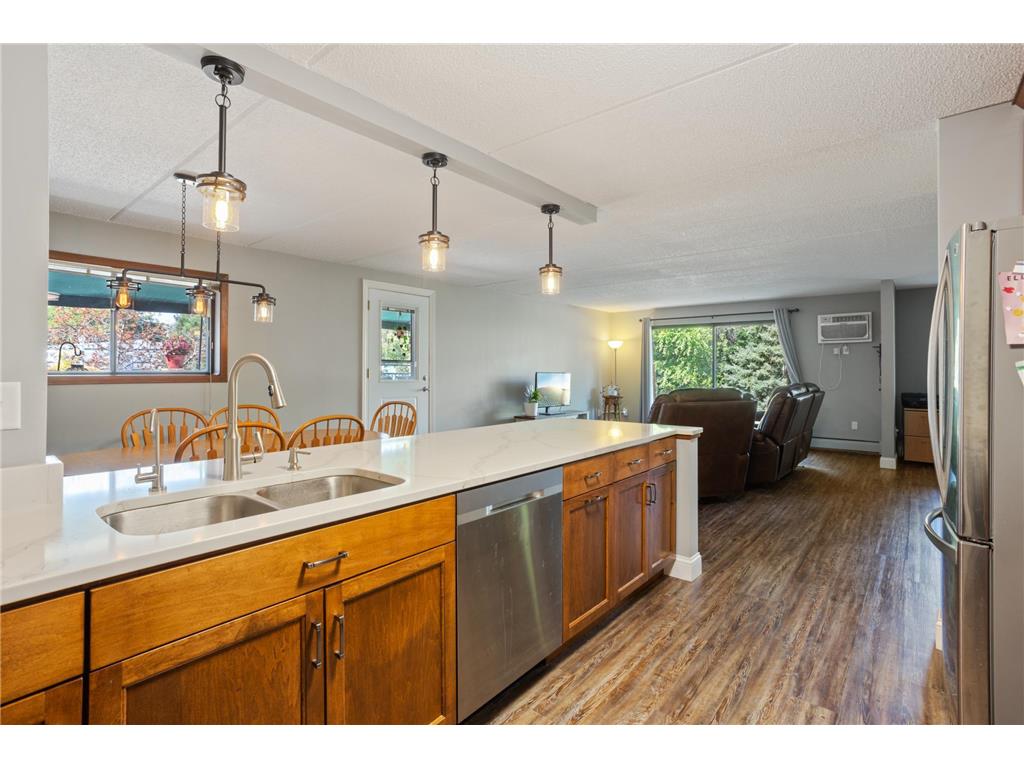 10401 Cedar Lake Road #201 Minnetonka MN 55305 6771488 image10