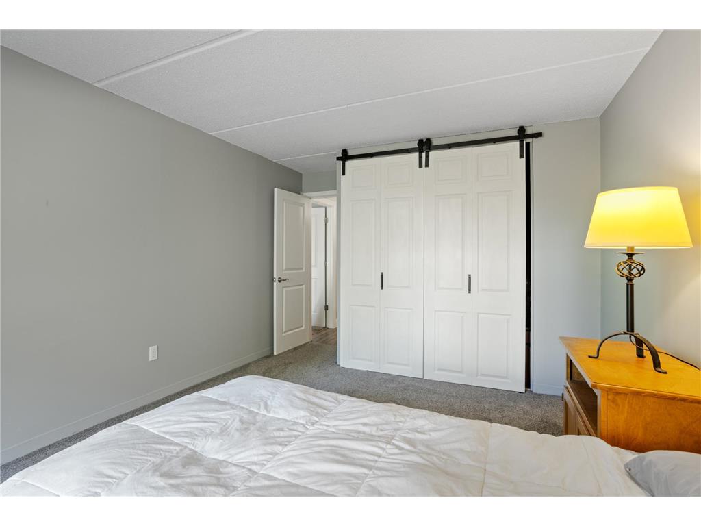 10401 Cedar Lake Road #201 Minnetonka MN 55305 6771488 image21