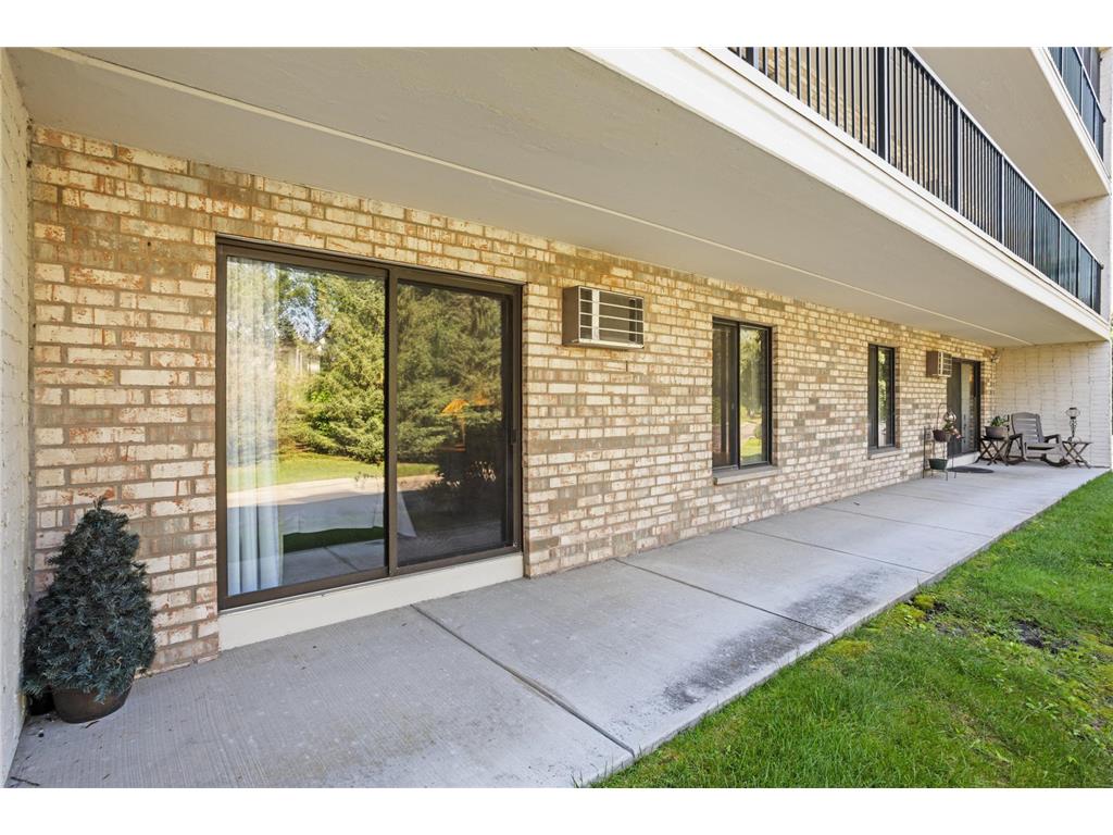 10401 Cedar Lake Road #201 Minnetonka MN 55305 6771488 image25