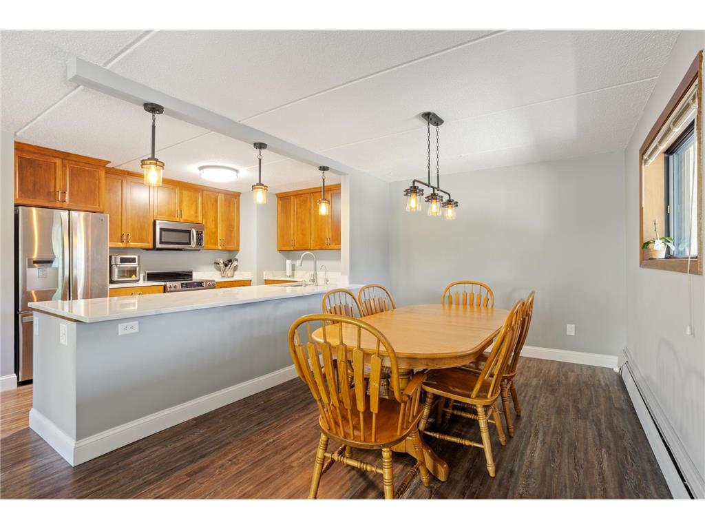 10401 Cedar Lake Road #201 Minnetonka MN 55305 6771488 image3