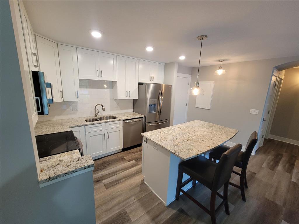 10401 Cedar Lake Road #207 Minnetonka MN 55305 6658915 image1