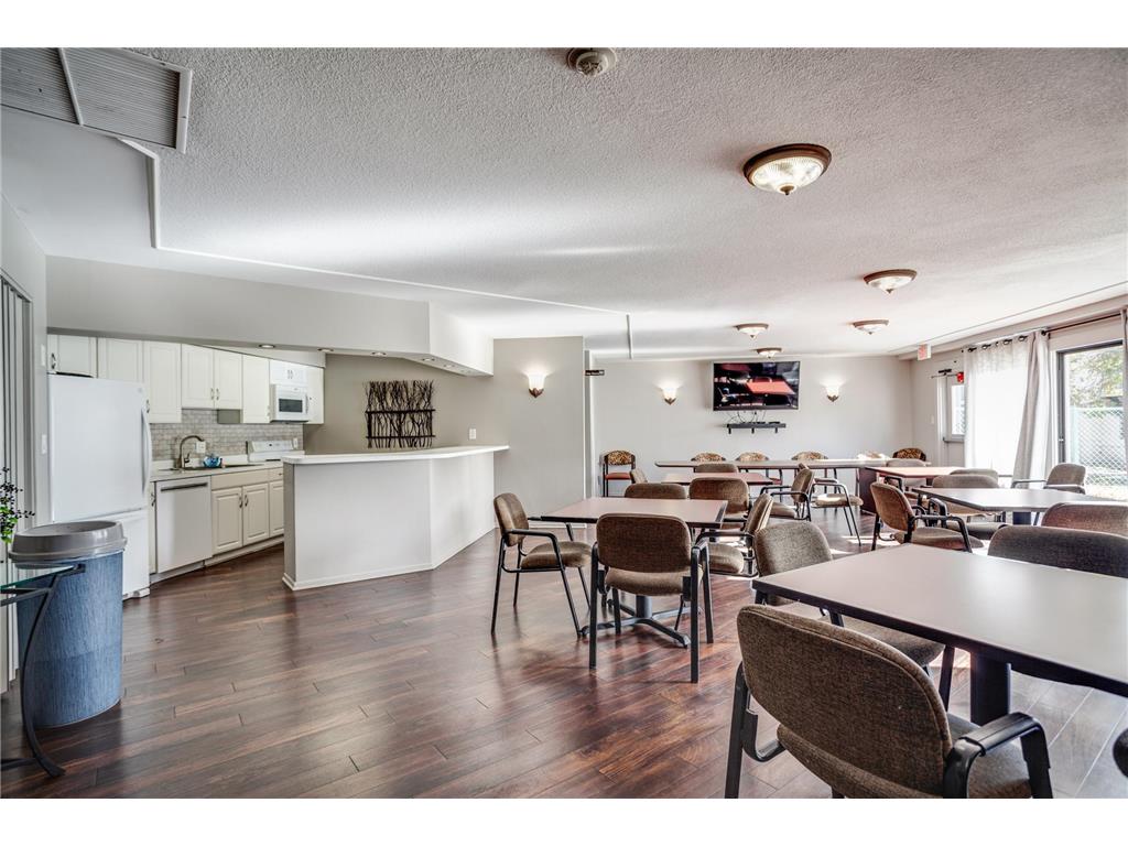 10401 Cedar Lake Road #215 Minnetonka MN 55305 6815885 image13