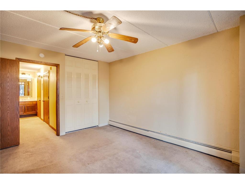 10401 Cedar Lake Road #215 Minnetonka MN 55305 7077124 image7
