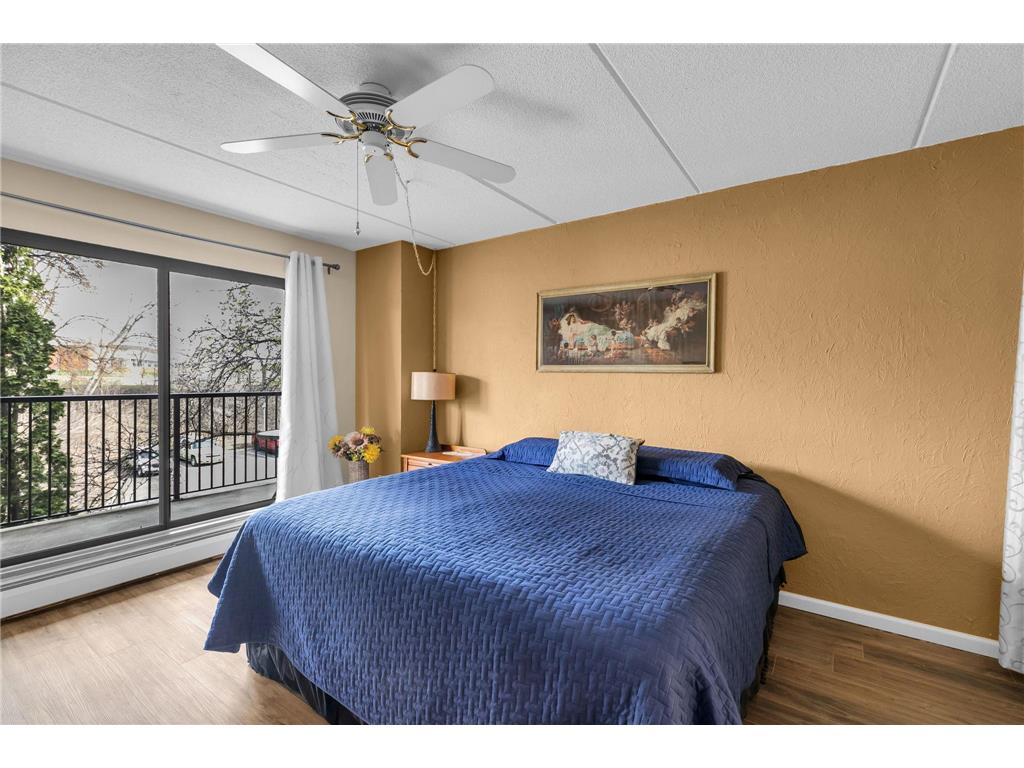 10401 Cedar Lake Road #405 Minnetonka MN 55305 7050389 image14