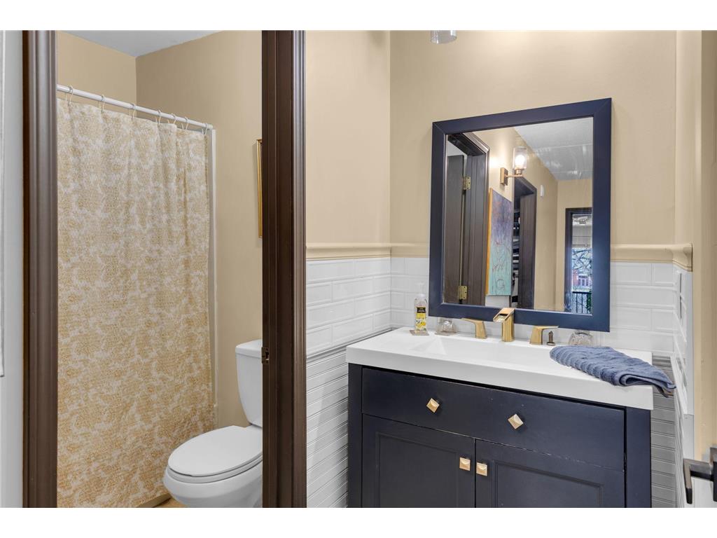 10401 Cedar Lake Road #405 Minnetonka MN 55305 7050389 image16