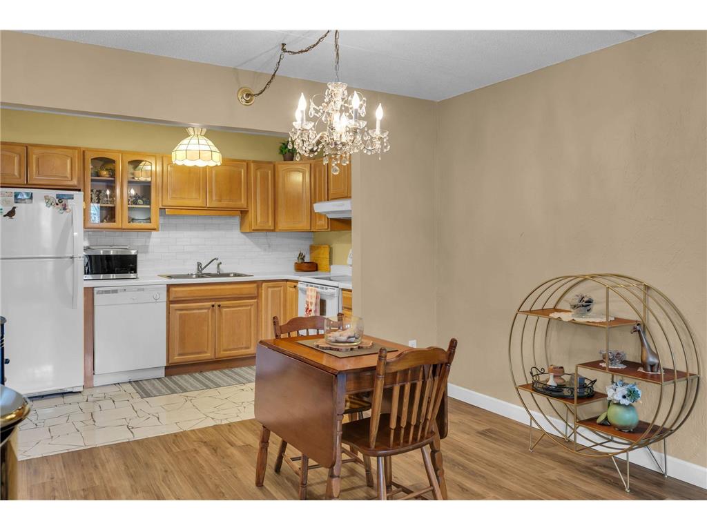 10401 Cedar Lake Road #405 Minnetonka MN 55305 7050389 image9
