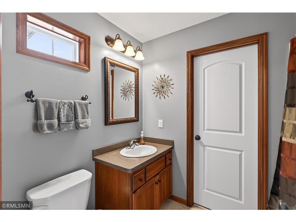 10406 Florida Avenue N Brooklyn Park MN 55445 7048287 image34